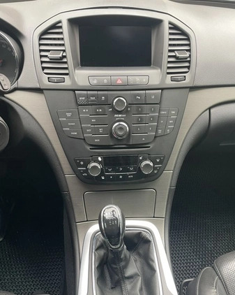 Opel Insignia cena 18000 przebieg: 330770, rok produkcji 2010 z Świdnica małe 154